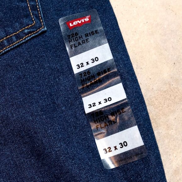 NWT Levi's 726 Flare Jeans Women's 32x30 Denim Bell Bottom High Rise Retro - Picture 5 of 11